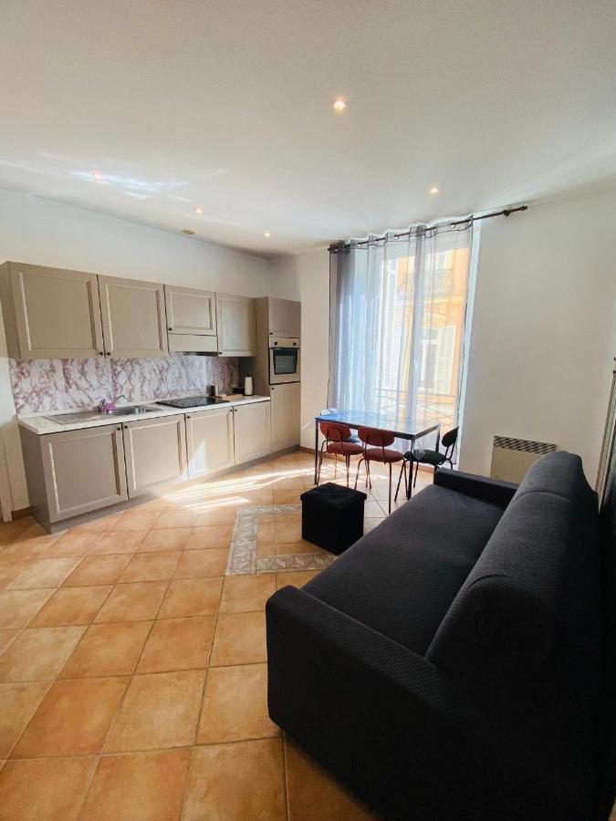 Corso Home- Central Apartment In Menton Luaran gambar