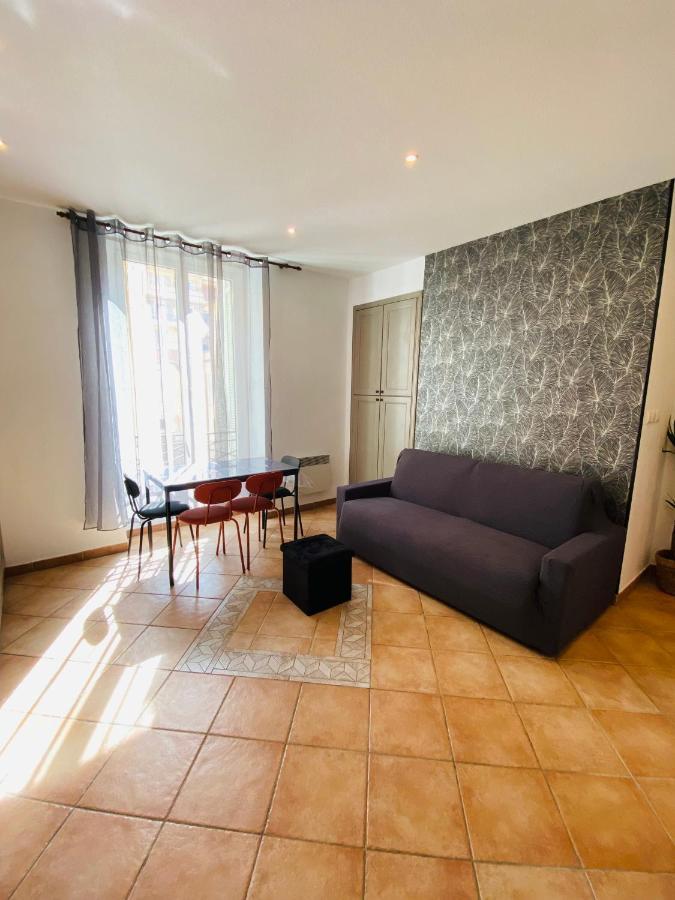 Corso Home- Central Apartment In Menton Luaran gambar